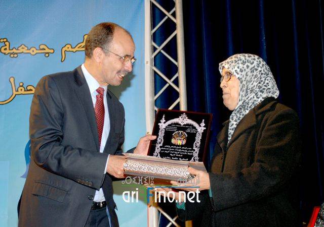 nador0100