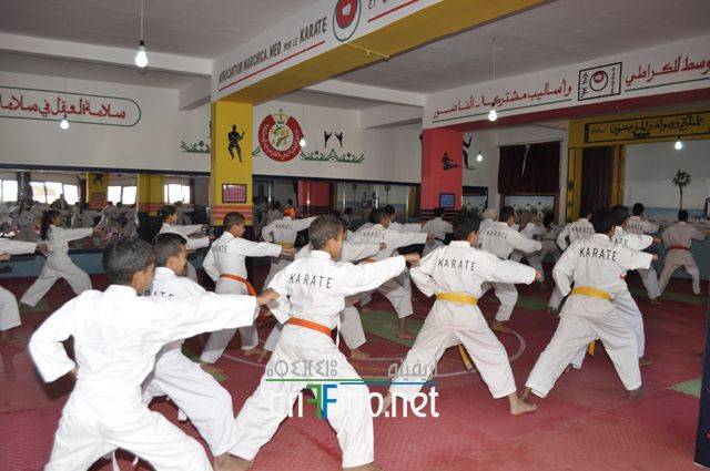 nador2561