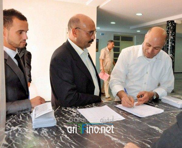nador080