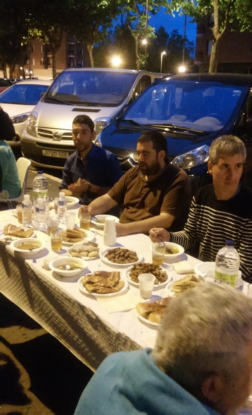 إفطارا-جماعيا-بإقليم-الباسك_15