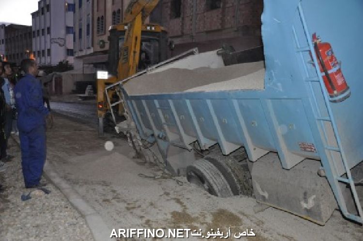 nador823