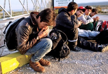 econ_greece02__01__630x420-418x289